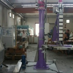 Mobilny manipulator pneumatyczny do transportu blach (2)