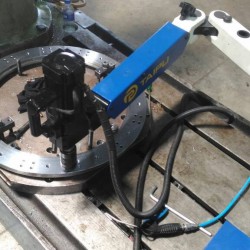 Ramię gwintujące TP1100 podczas pracy (2)