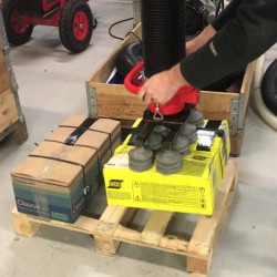 Chwytak ze ssawkami do kartonów