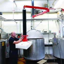 Podwieszany manipualtor tubowy do worków