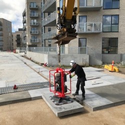 podnośnik do układania drogi