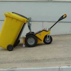 Ciągnik elektryczny OT600